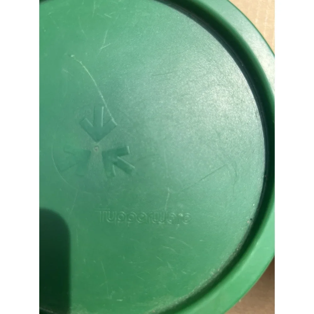 Vintage Tupperware Round Food Storage Containers with Green Lids -‎ Set of 2
